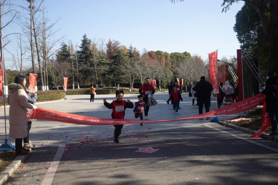 回望2024 启航2025 | 九州酷游2025年度战略年会顺利召开